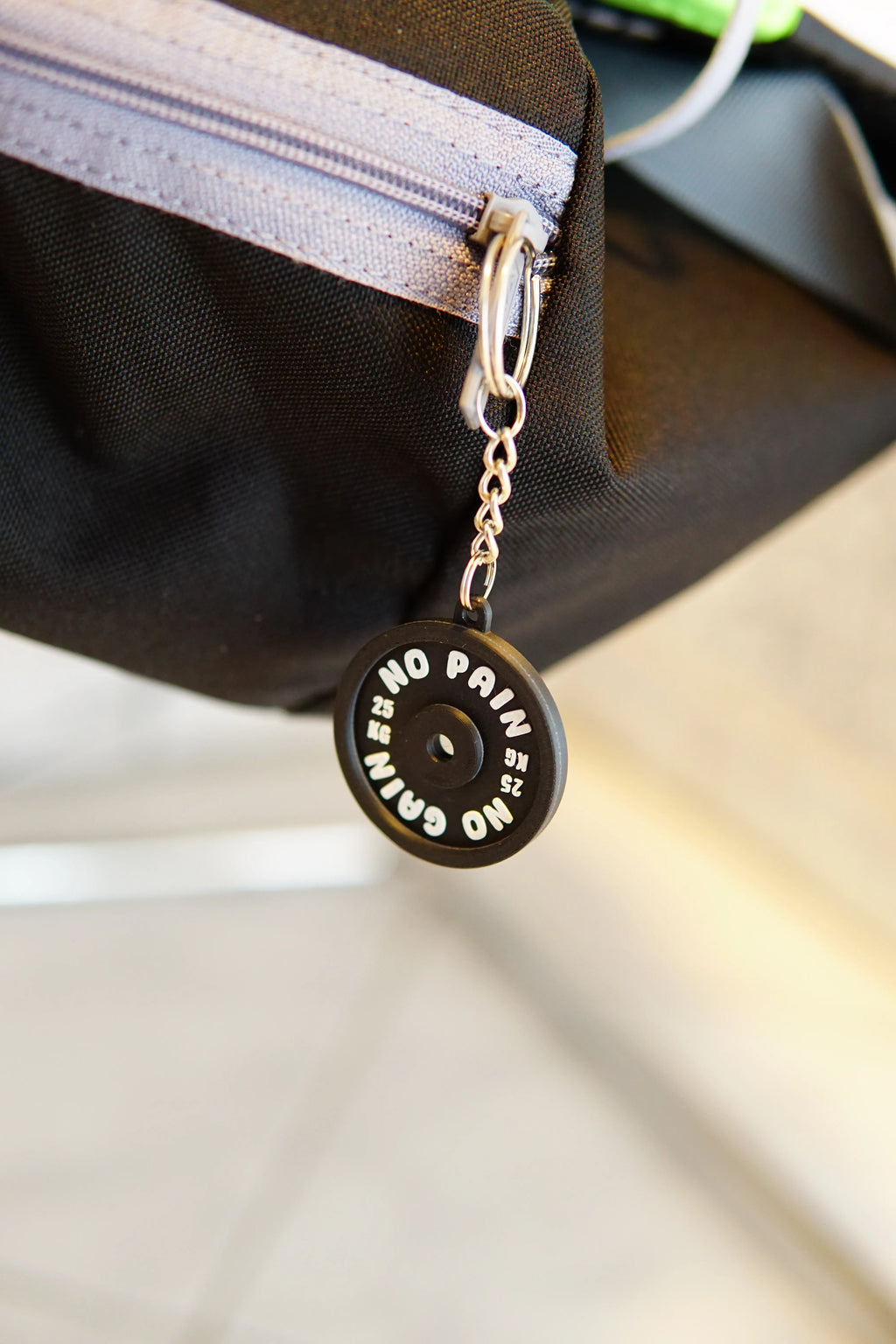 FormaCraft Weight Plate Keychain — No Pain No Gain