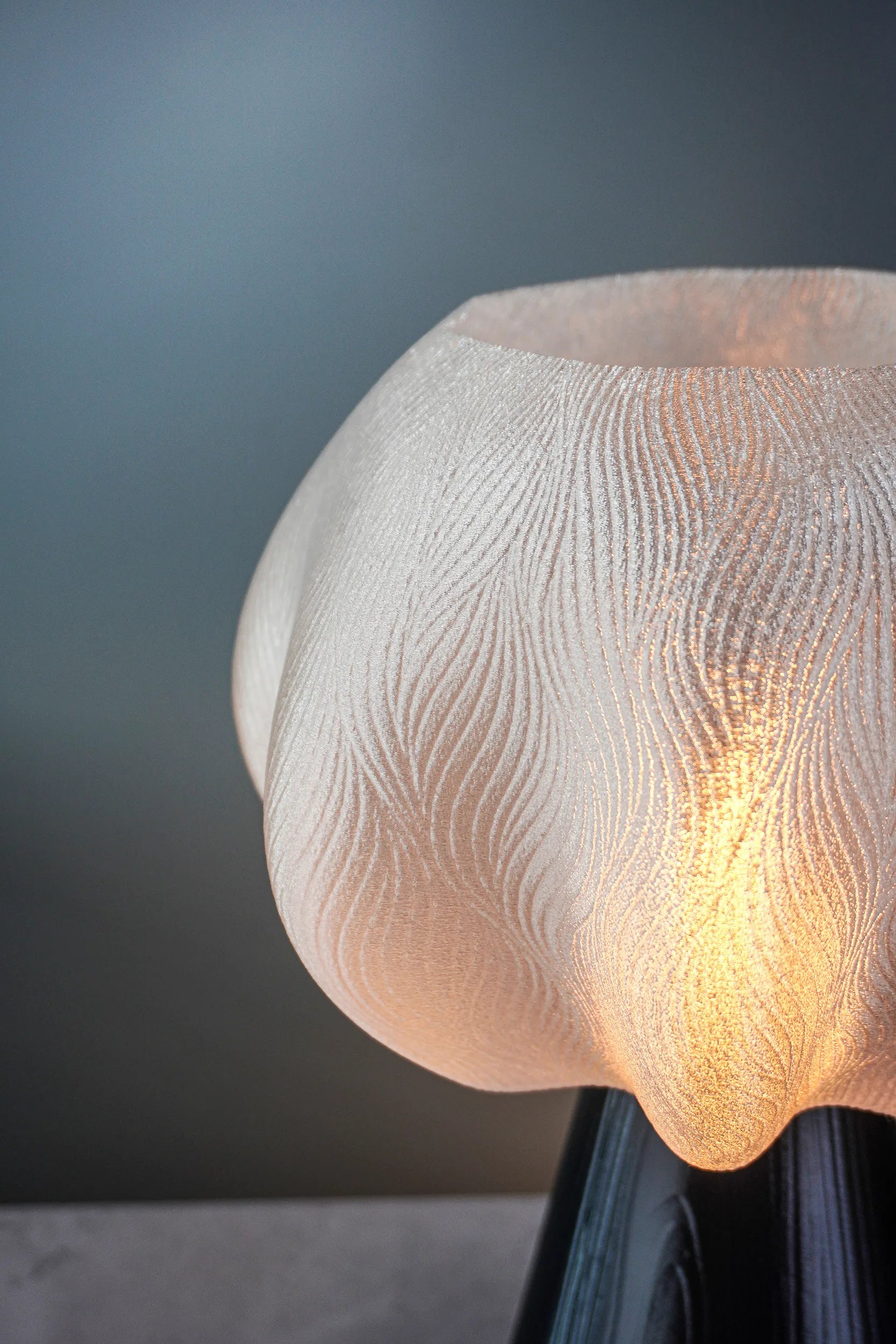 FormaCraft Noctavia — Organic Table Lamp