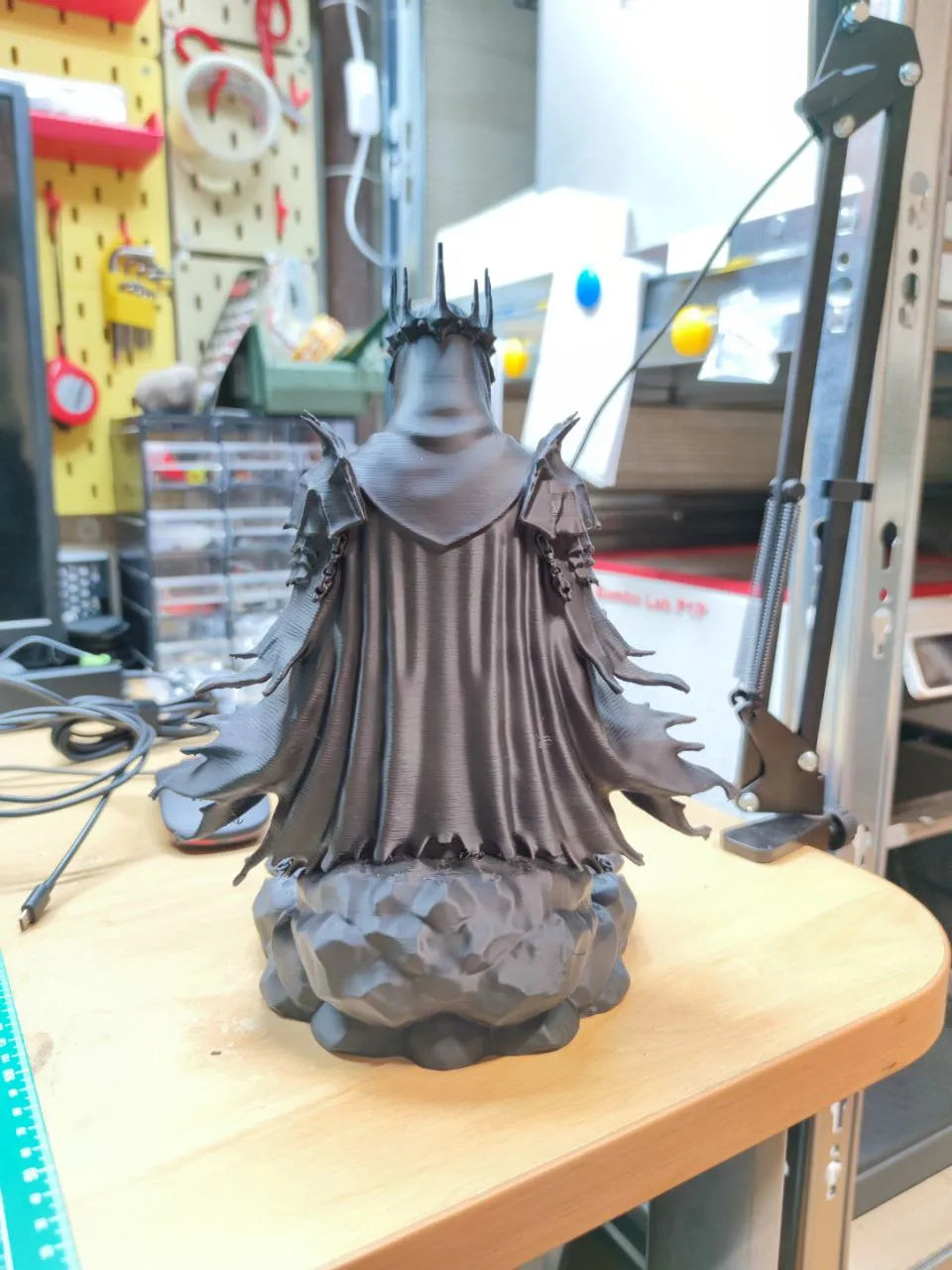 FormaCraft Dark Lord — PS5 Controller Throne