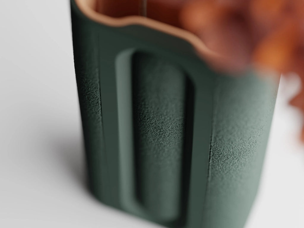 Arkena – The Bold Form Vase