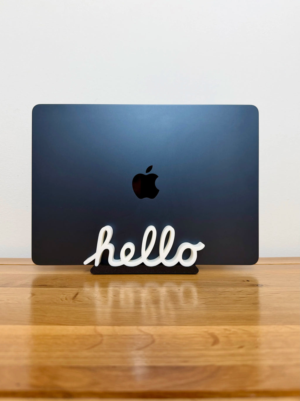 FormaCraft Hello — Adjustable MacBook Laptop Stand