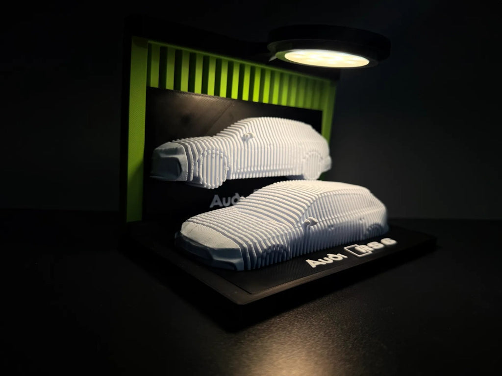 Audi RS6 Avant – Layered Car Display